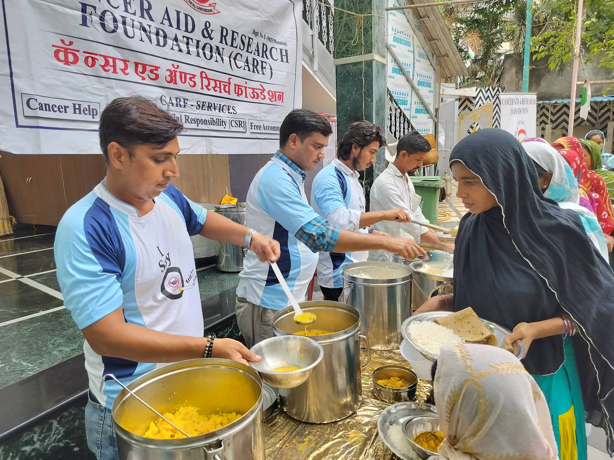 Food Distribution at Noori Musafir Khana, Parel photo gallery cover