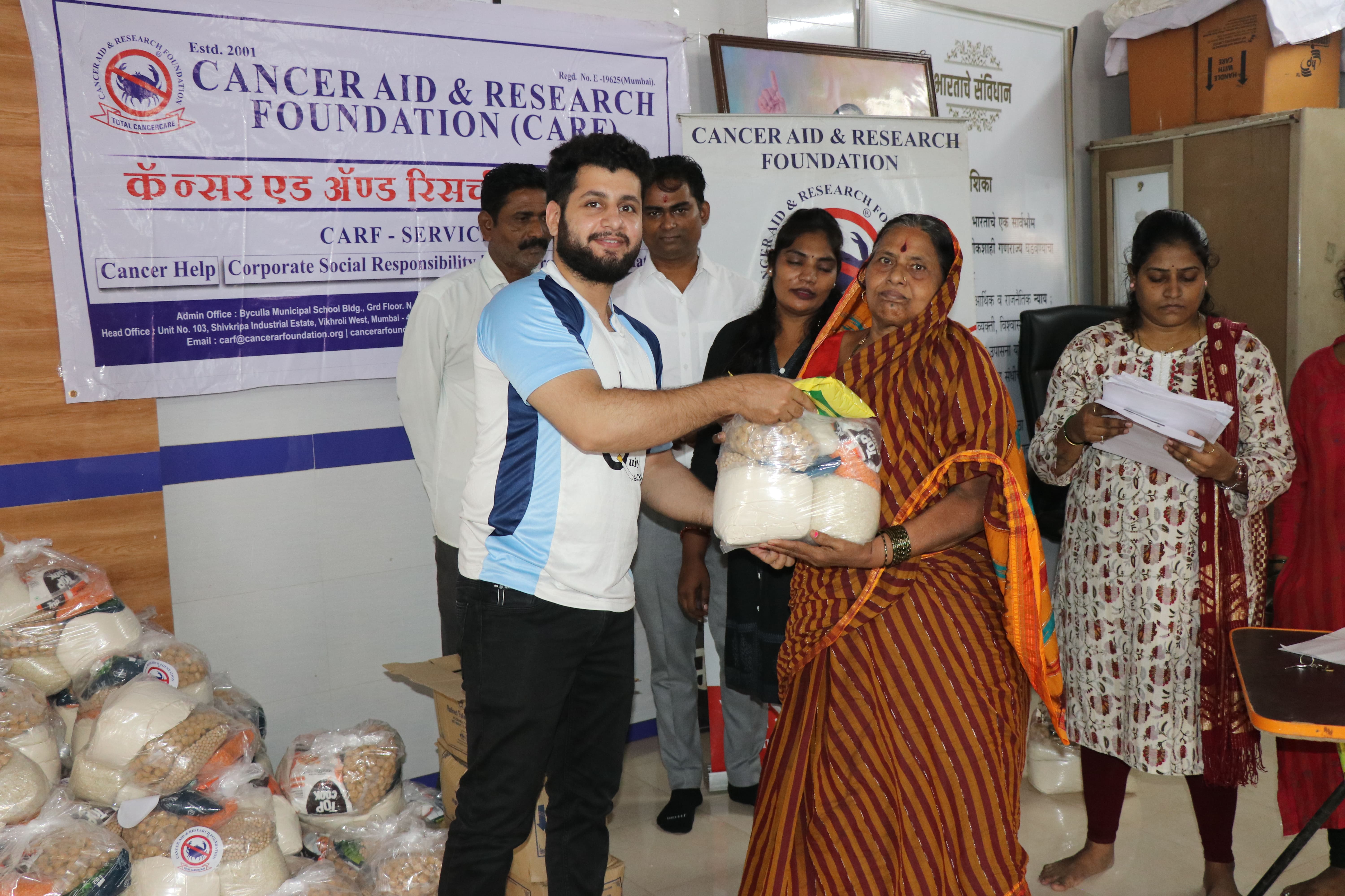 Hunger Eradication Programme at Milind Nagar photo gallery cover